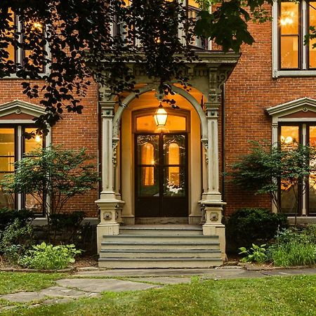 Rosemont Inn Utica Kültér fotó