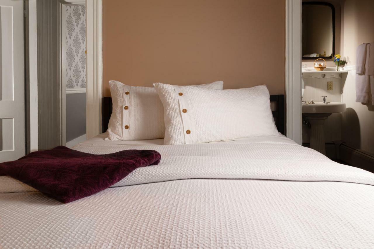 Rosemont Inn Utica Kültér fotó