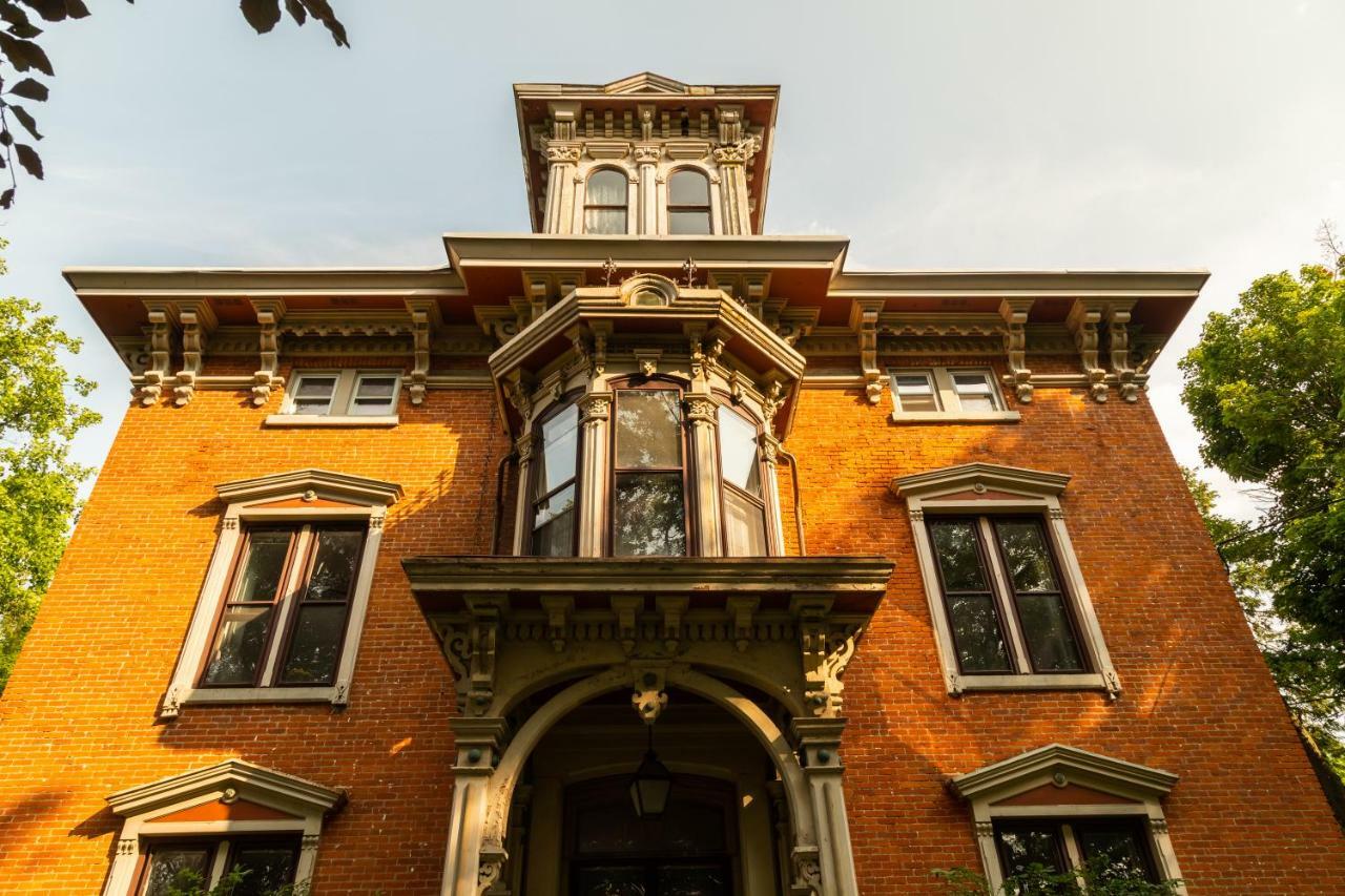 Rosemont Inn Utica Kültér fotó